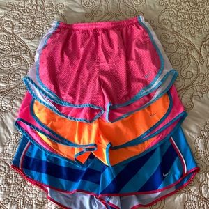 Bundle NIKE shorts, size L